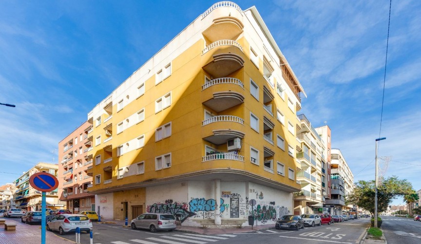 Brukt - Apartment -
Torrevieja - Acequion