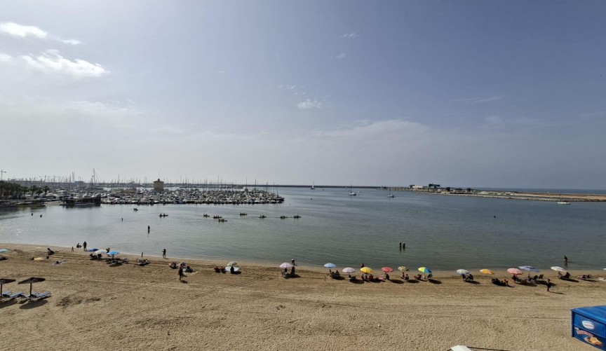 Brukt - Apartment -
Torrevieja - Acequion