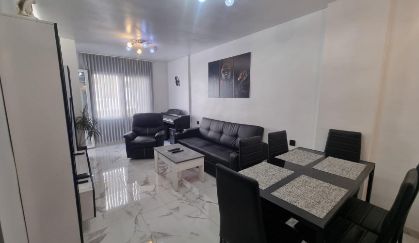 Brukt - Apartment -
Torrevieja - Acequion