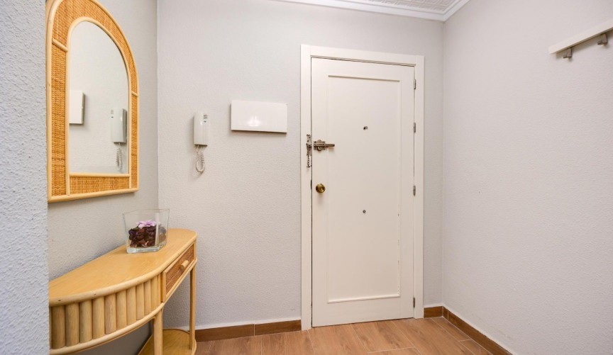 Brukt - Apartment -
Torrevieja - Acequion