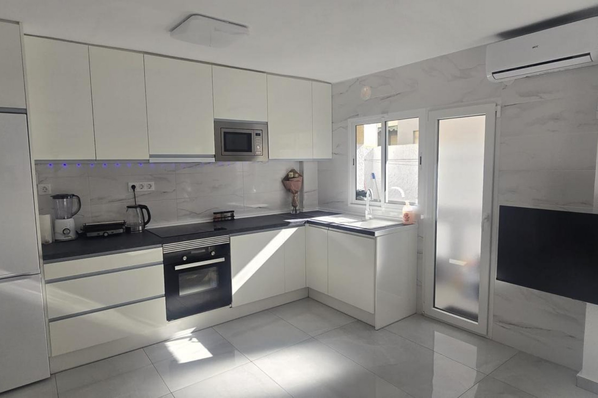 Brukt - Apartment -
Torrevieja - Acequion