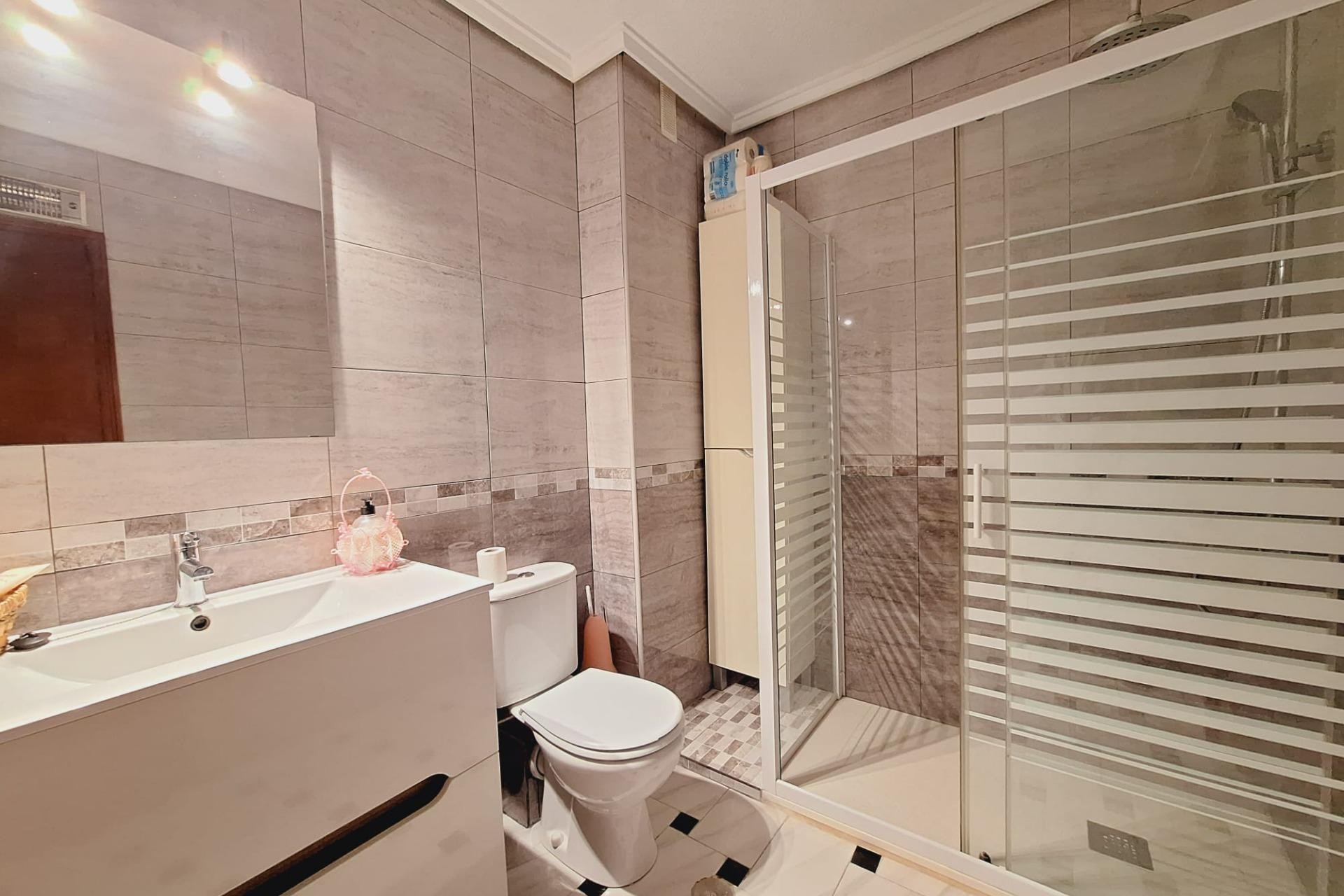 Brukt - Apartment -
Torrevieja - Acequion