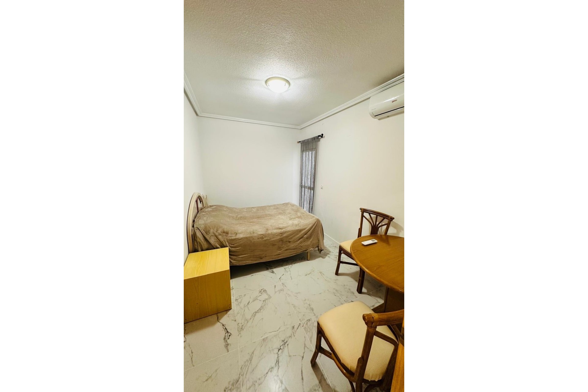 Brukt - Apartment -
Torrevieja - Acequion