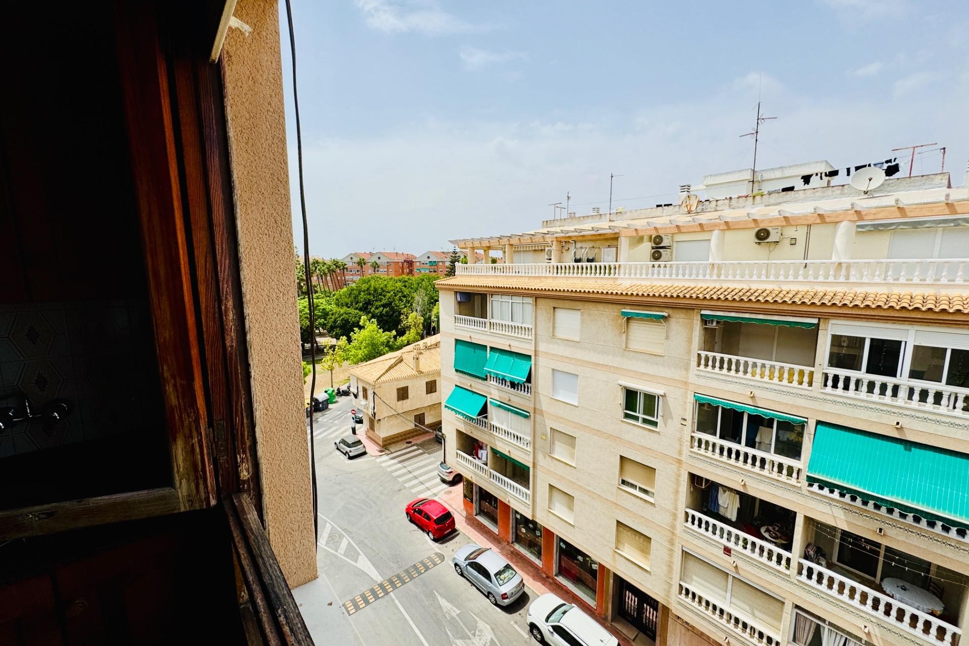 Brukt - Apartment -
Torrevieja - Acequion