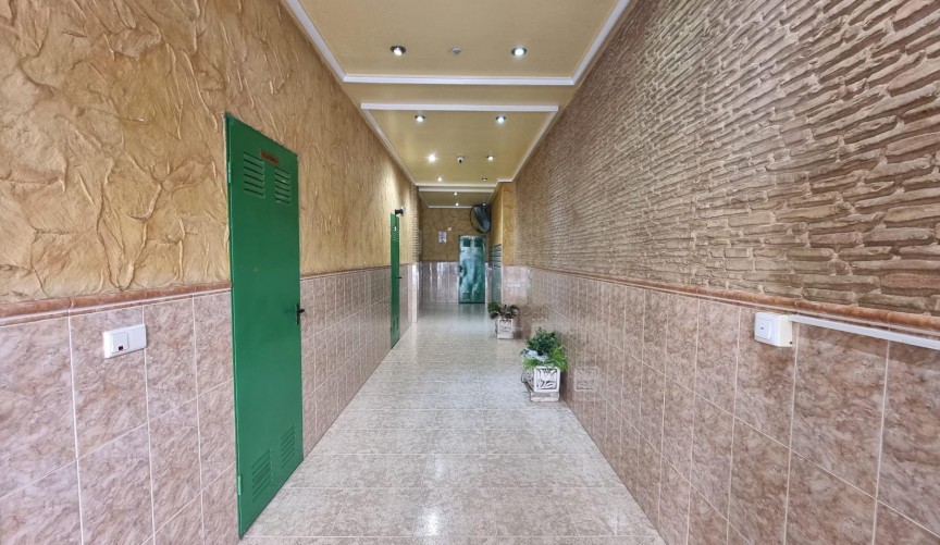 Brukt - Apartment -
Torrevieja - Acequion