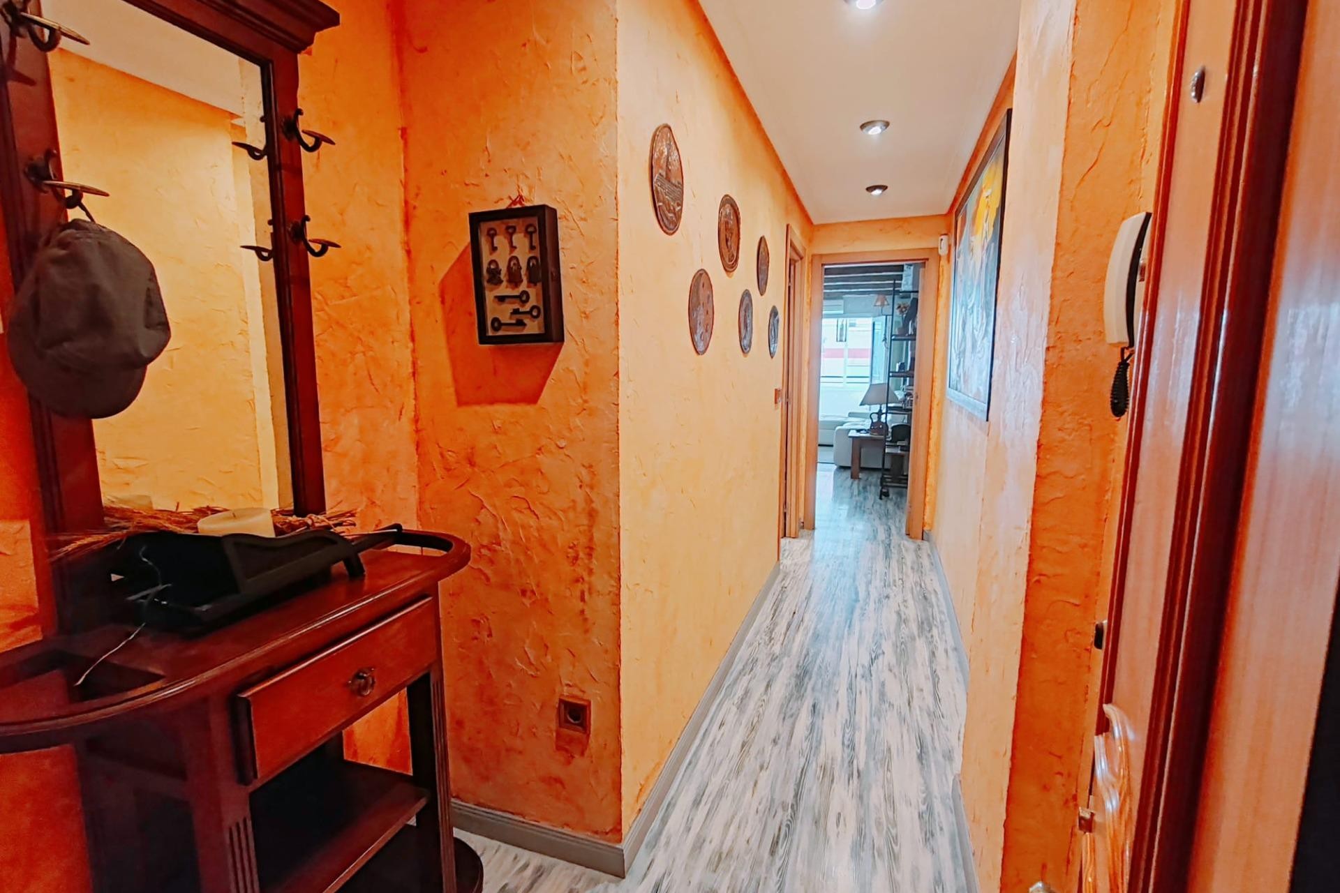 Brukt - Apartment -
Torrevieja - Acequion
