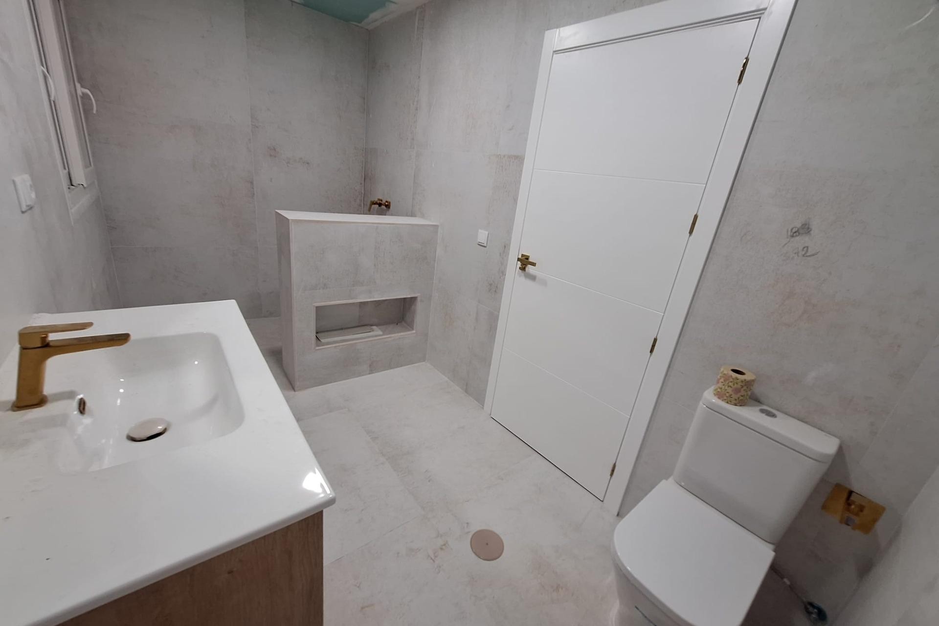 Brukt - Apartment -
Torrevieja - Acequion