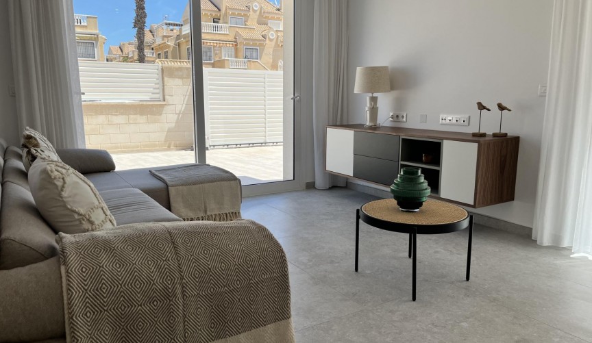 Brukt - Apartment -
Torrevieja - aguas nuevas