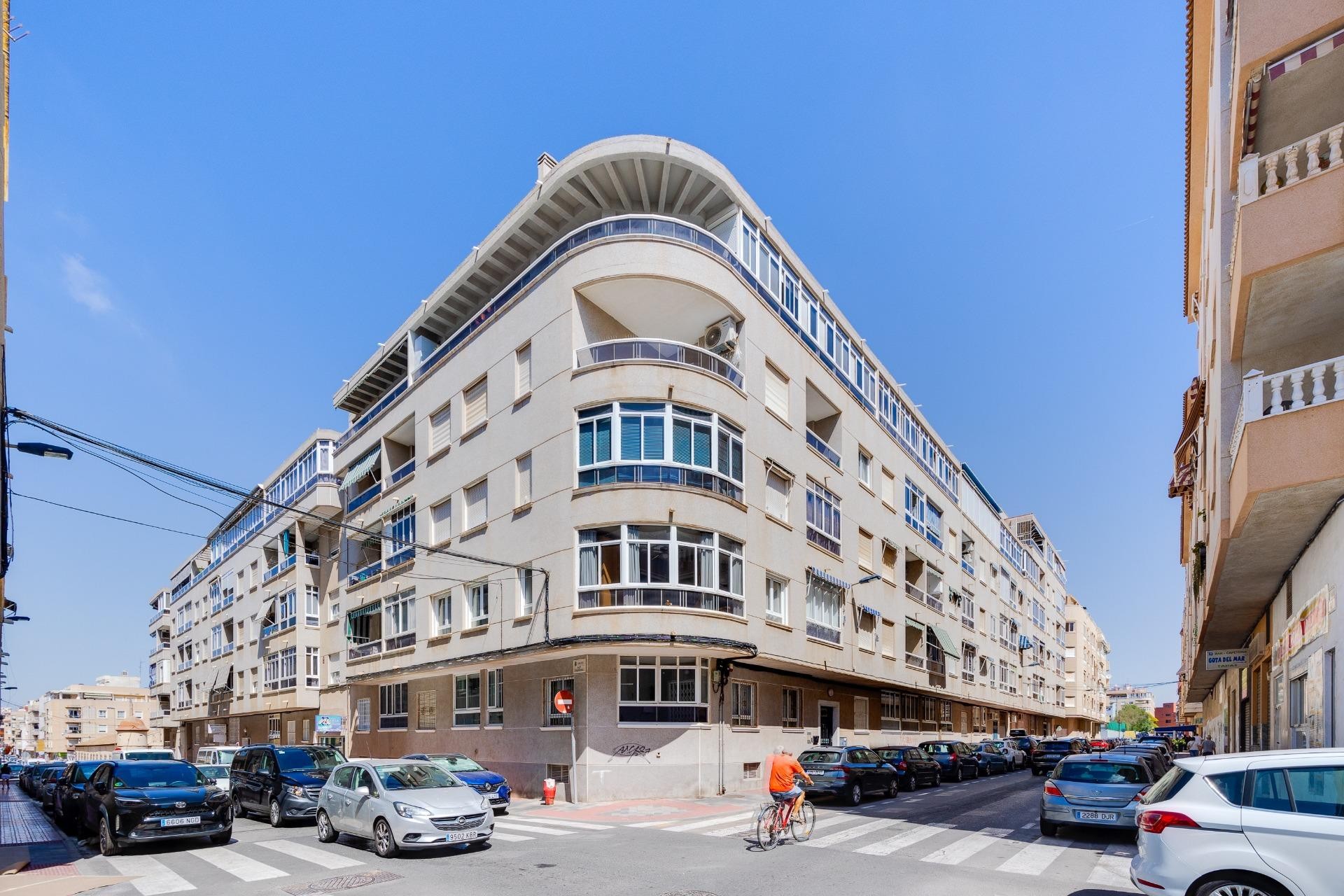 Brukt - Apartment -
Torrevieja - Antonio Machado