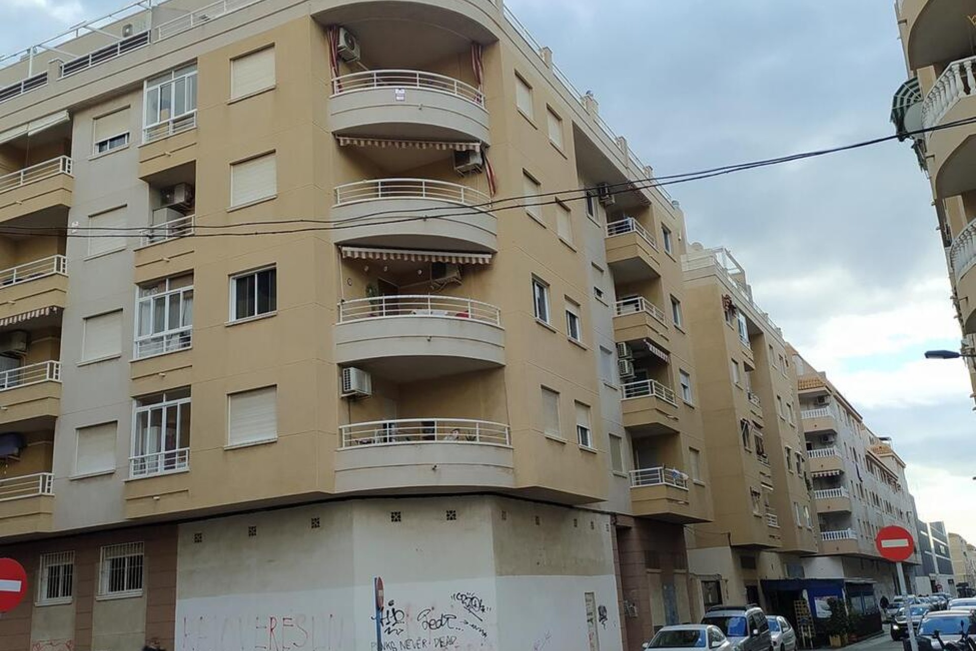 Brukt - Apartment -
Torrevieja - CENTER