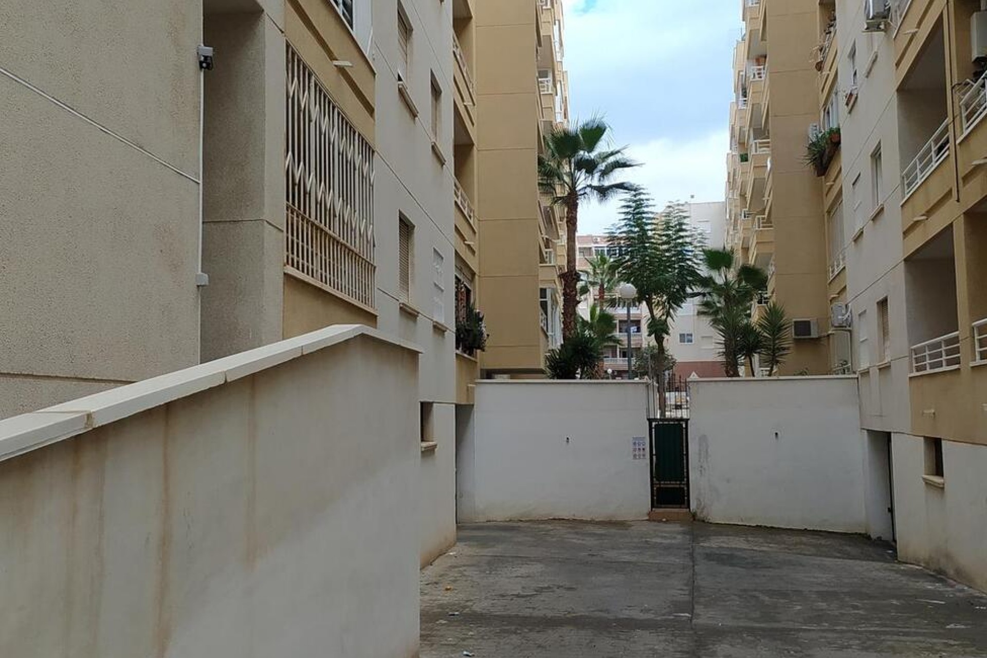 Brukt - Apartment -
Torrevieja - CENTER