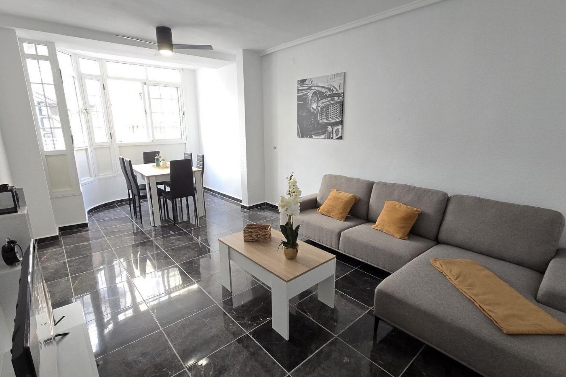 Brukt - Apartment -
Torrevieja - Centro - Muelle Pesquero