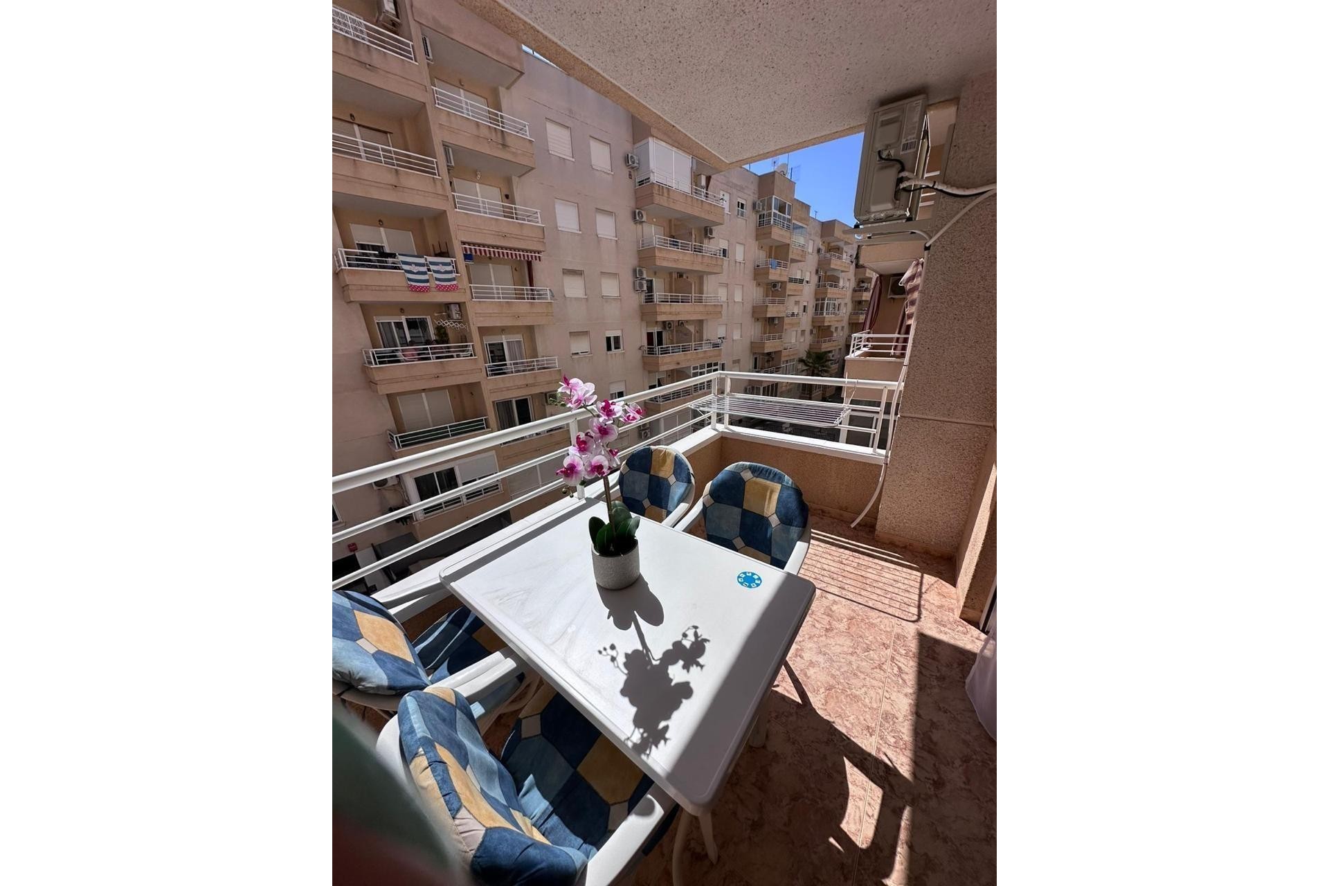 Brukt - Apartment -
Torrevieja - Centro - Muelle Pesquero