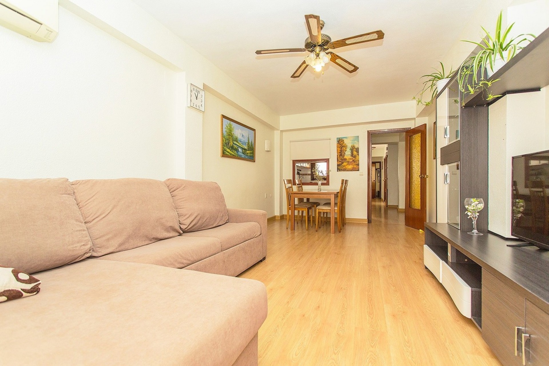 Brukt - Apartment -
Torrevieja - Centro-Muelle Pesquero