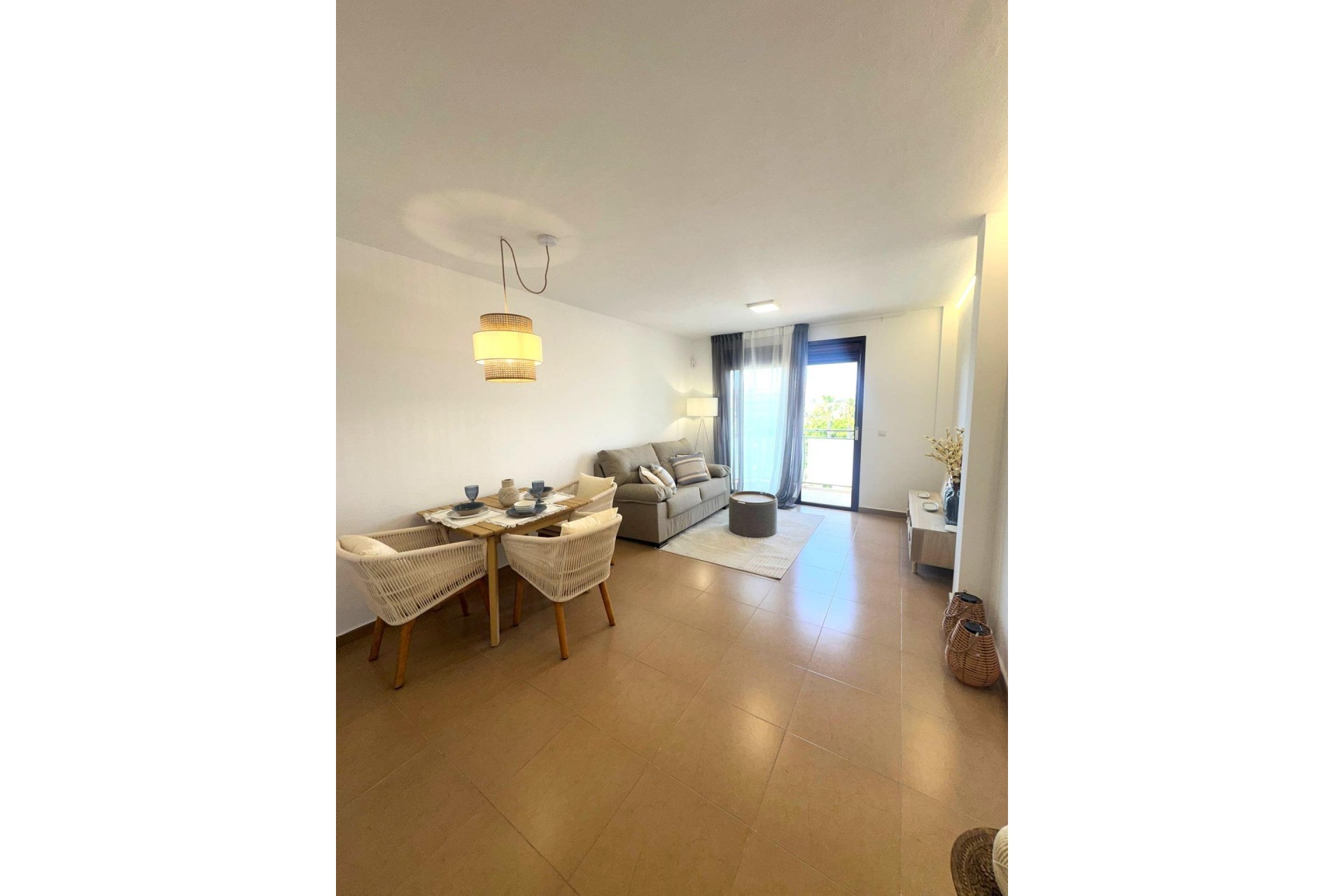 Brukt - Apartment -
Torrevieja - Centro - Muelle Pesquero