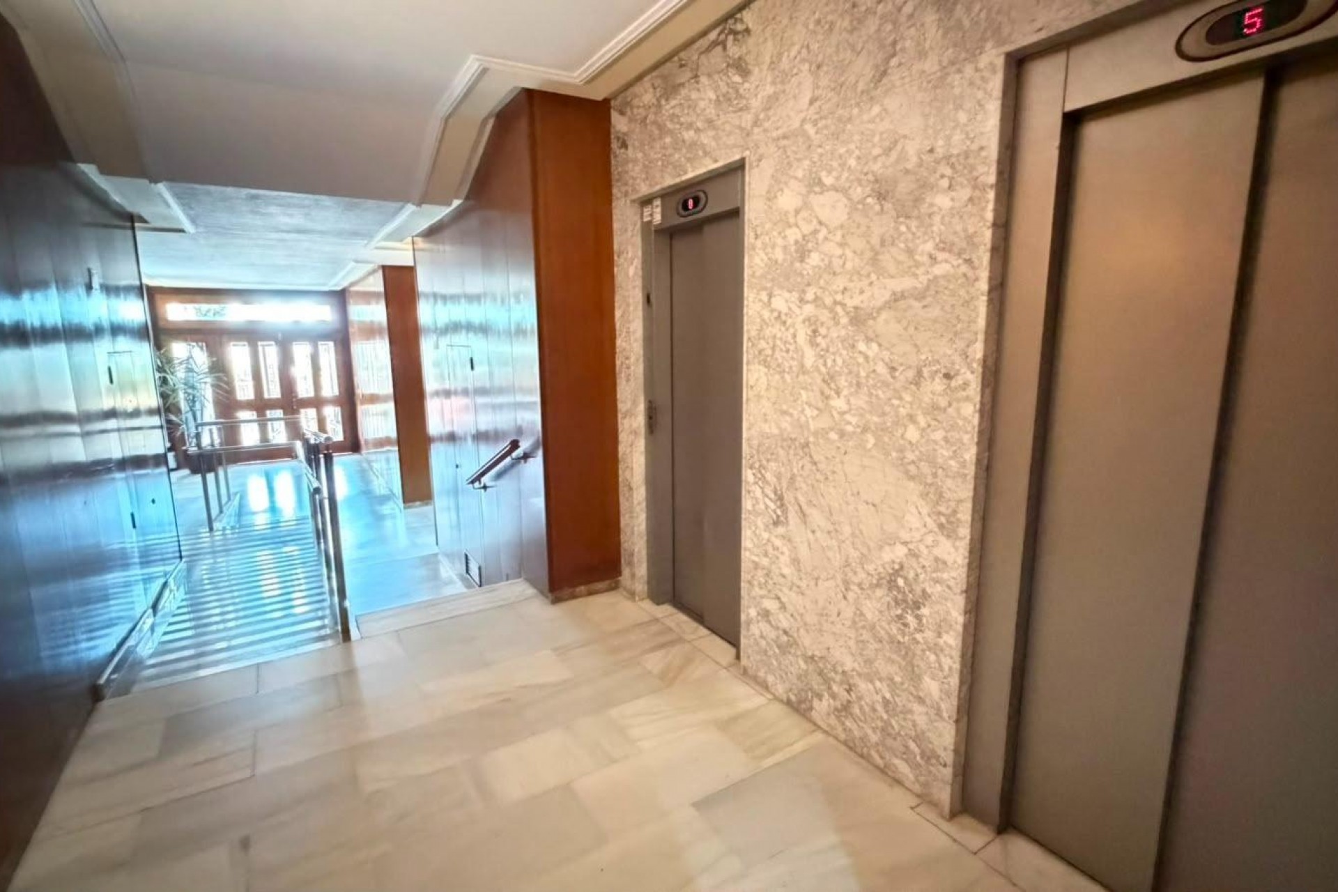 Brukt - Apartment -
Torrevieja - Centro - Muelle Pesquero