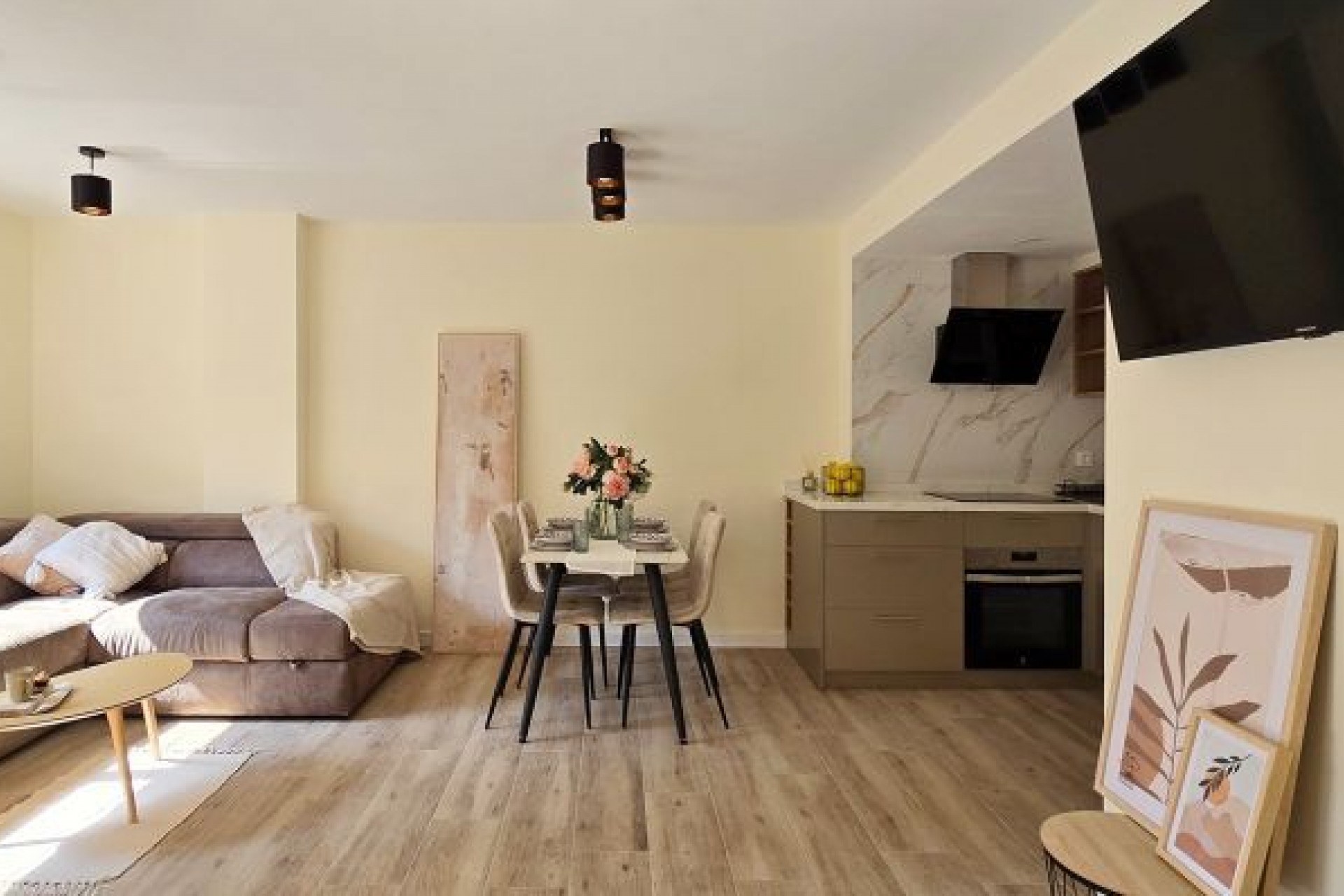 Brukt - Apartment -
Torrevieja - Centro