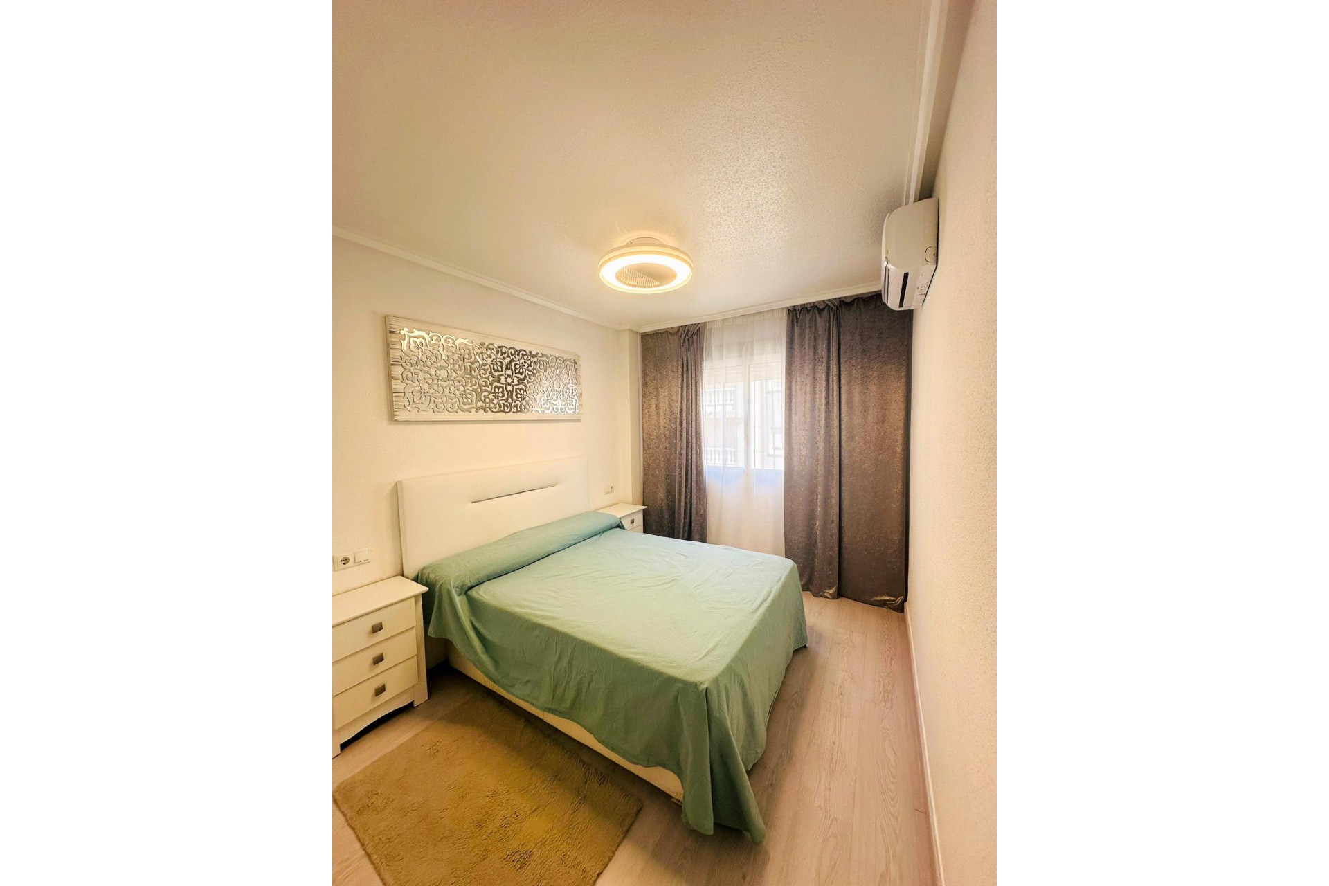 Brukt - Apartment -
Torrevieja - Centro