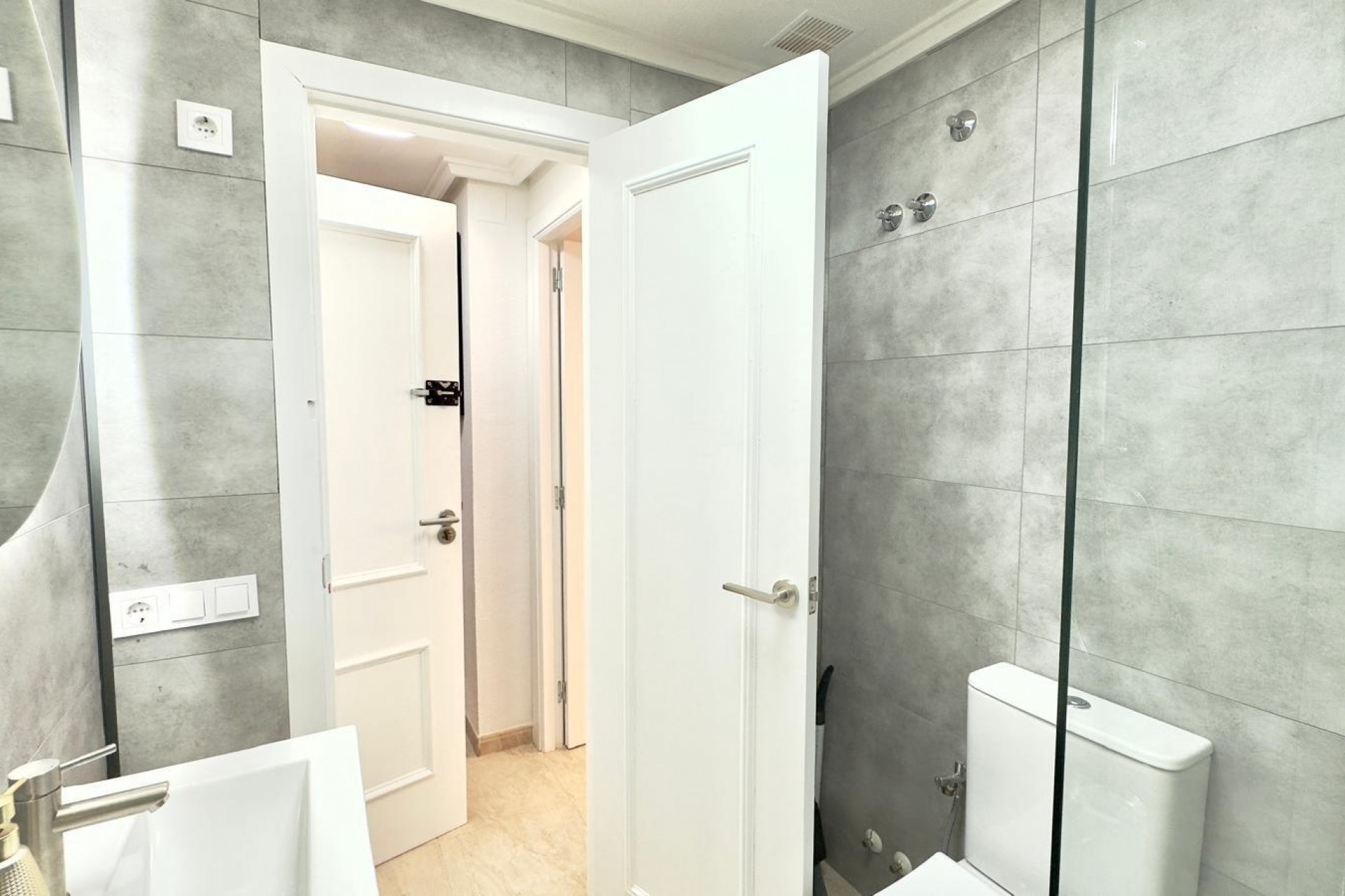 Brukt - Apartment -
Torrevieja - Centro