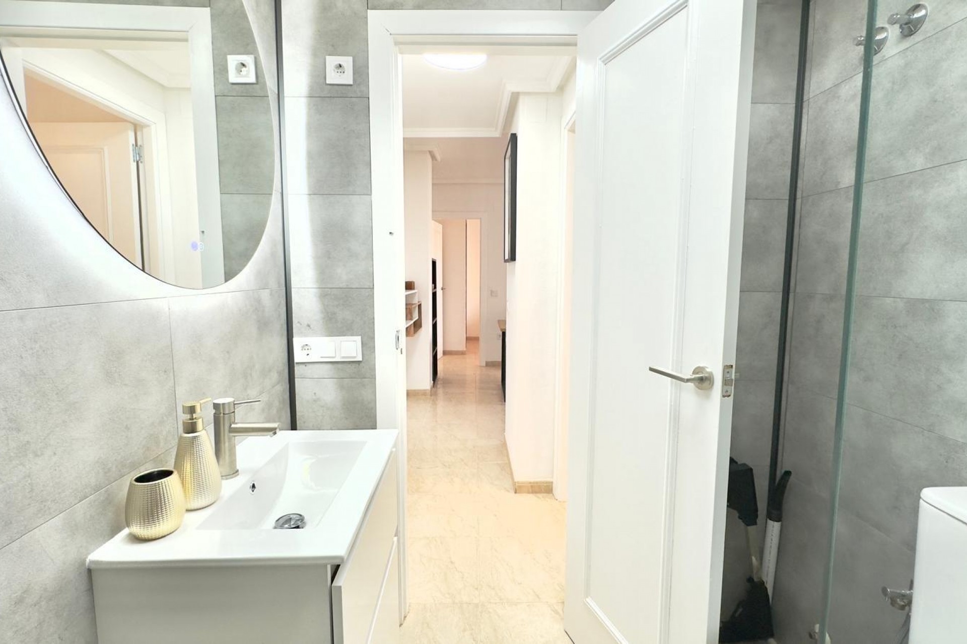 Brukt - Apartment -
Torrevieja - Centro