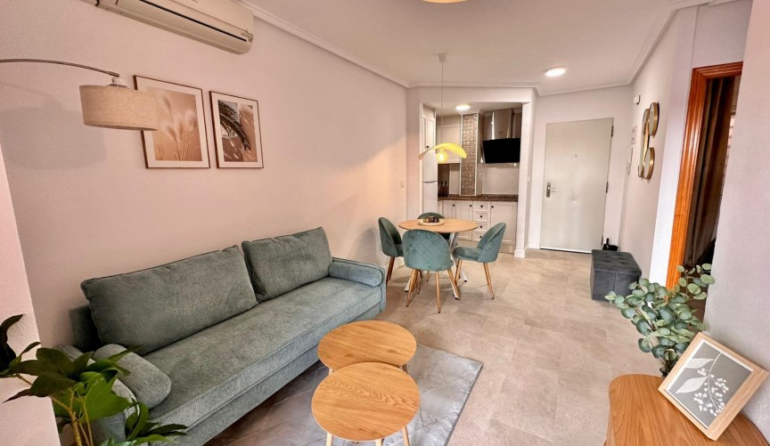 Brukt - Apartment -
Torrevieja - Centro