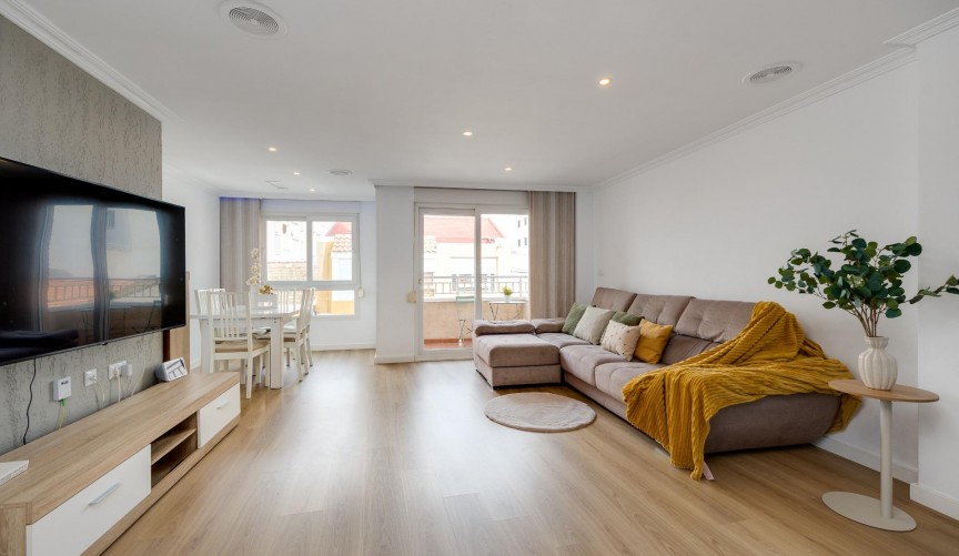 Brukt - Apartment -
Torrevieja - Centro