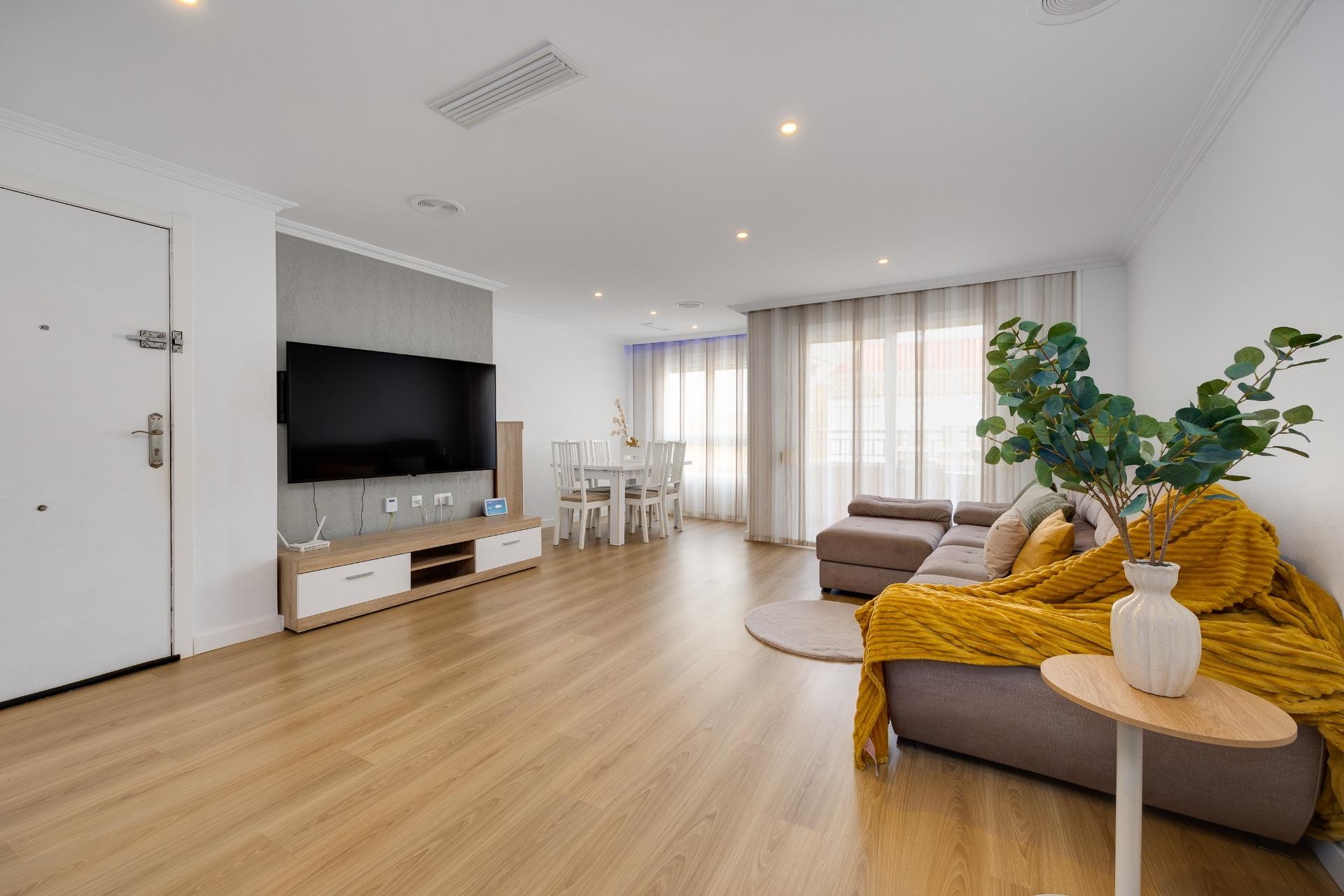 Brukt - Apartment -
Torrevieja - Centro