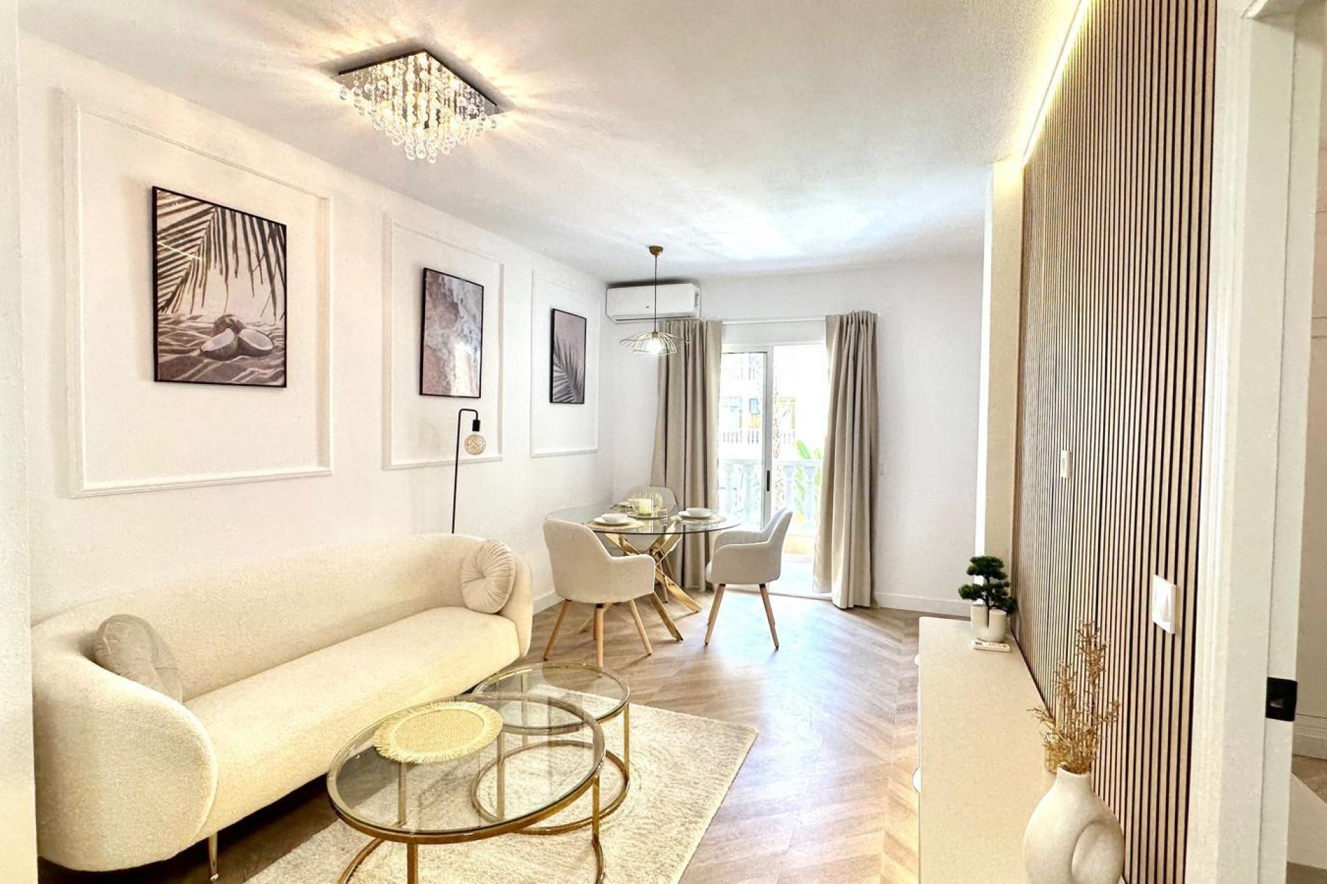 Brukt - Apartment -
Torrevieja - Centro