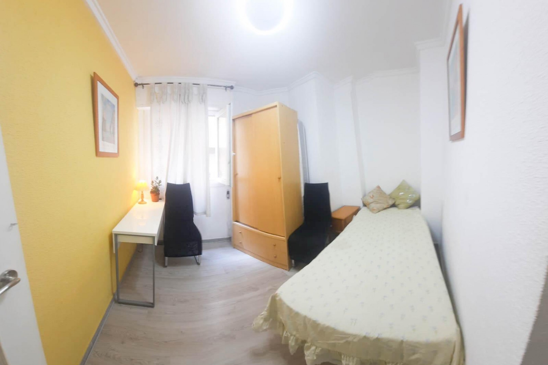 Brukt - Apartment -
Torrevieja - Centro