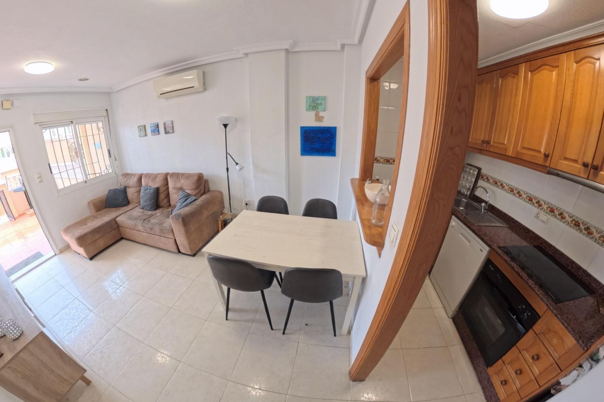 Brukt - Apartment -
Torrevieja - Centro