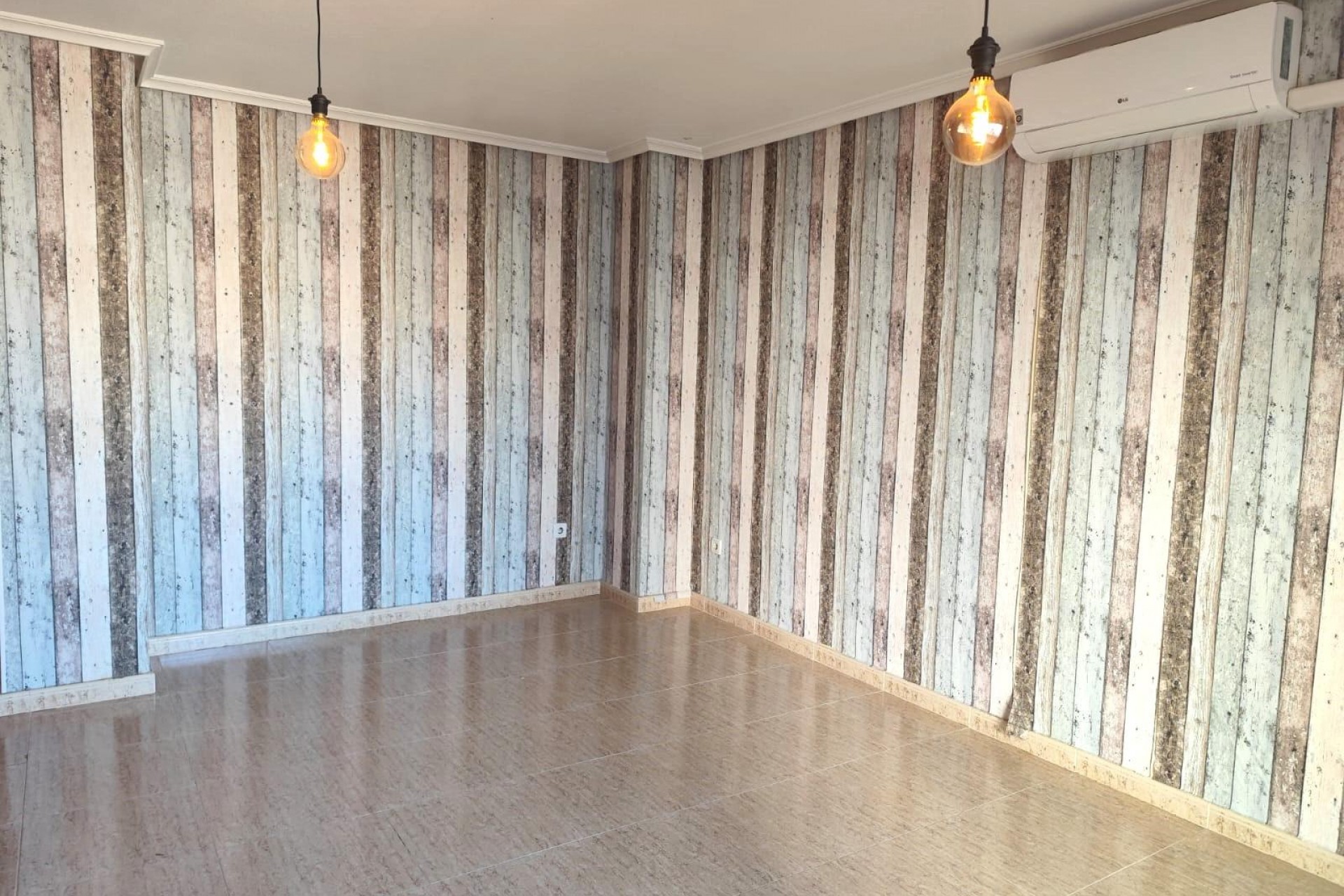 Brukt - Apartment -
Torrevieja - Centro