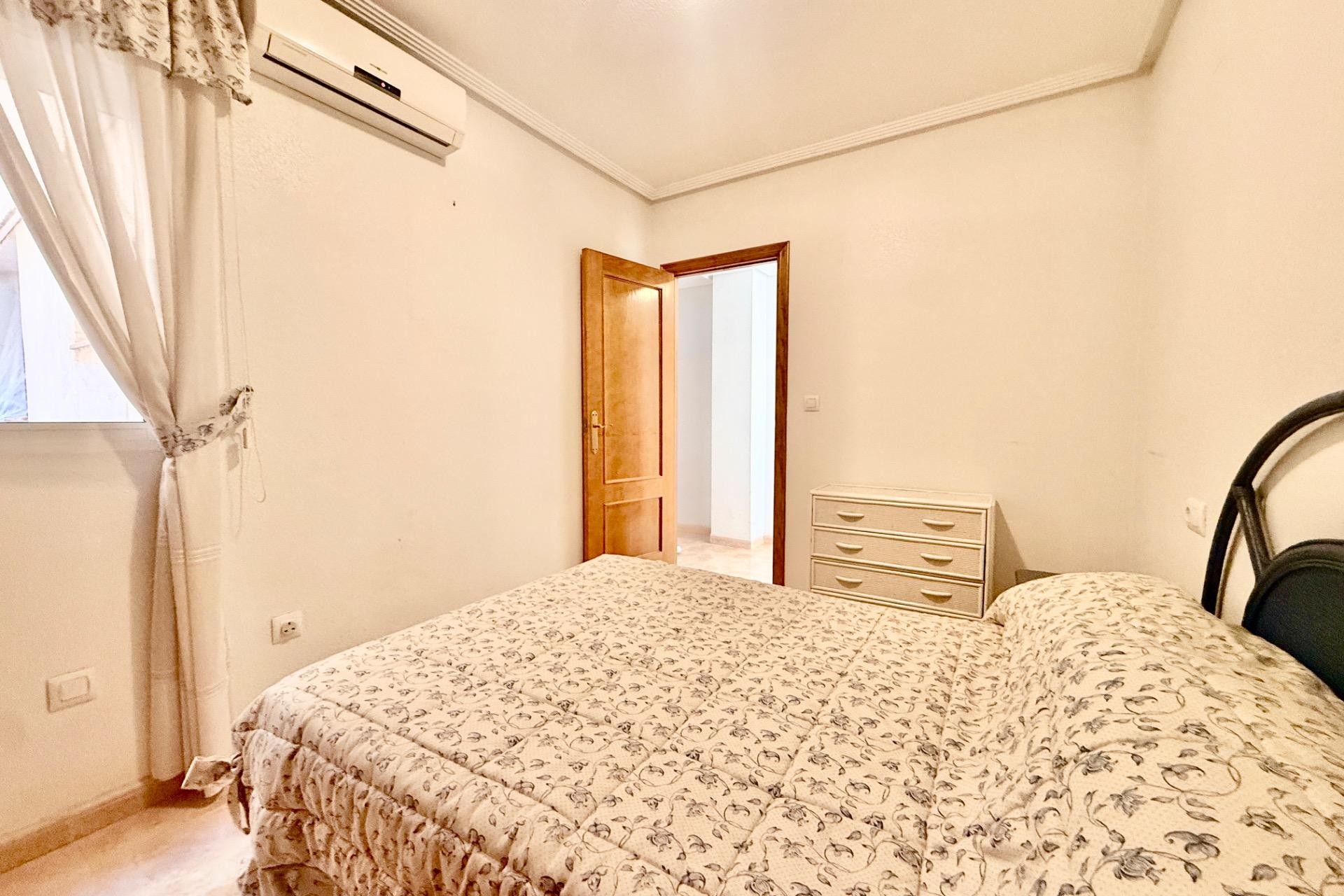 Brukt - Apartment -
Torrevieja - Centro