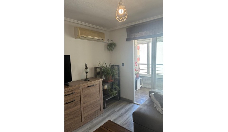 Brukt - Apartment -
Torrevieja - Centro