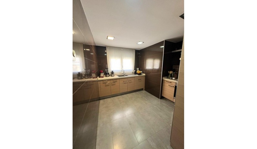 Brukt - Apartment -
Torrevieja - Centro