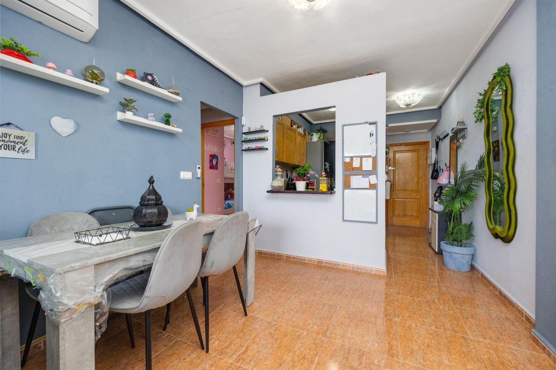 Brukt - Apartment -
Torrevieja - Centro