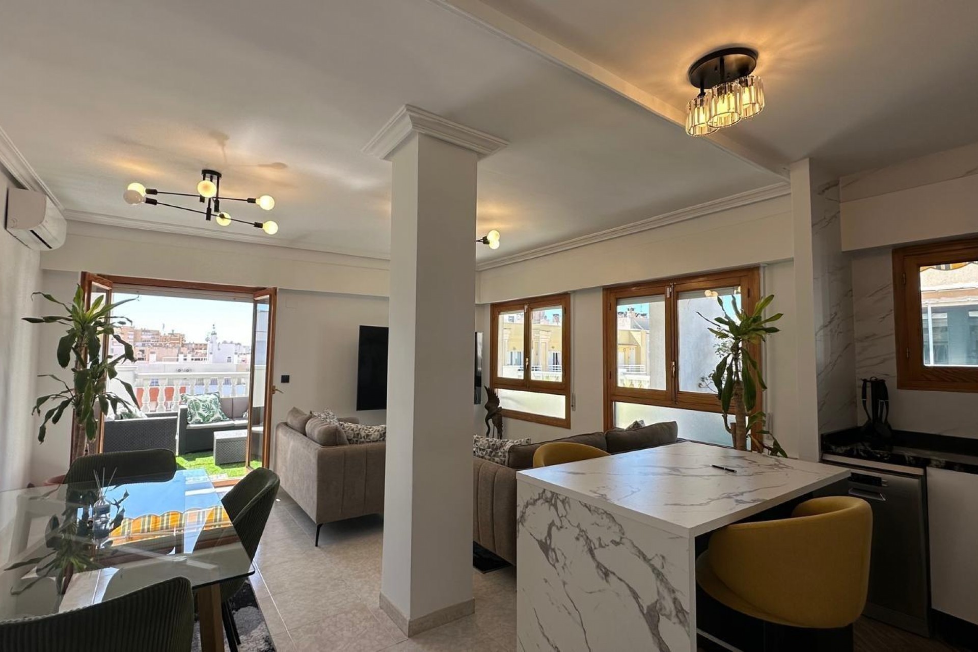 Brukt - Apartment -
Torrevieja - Centro