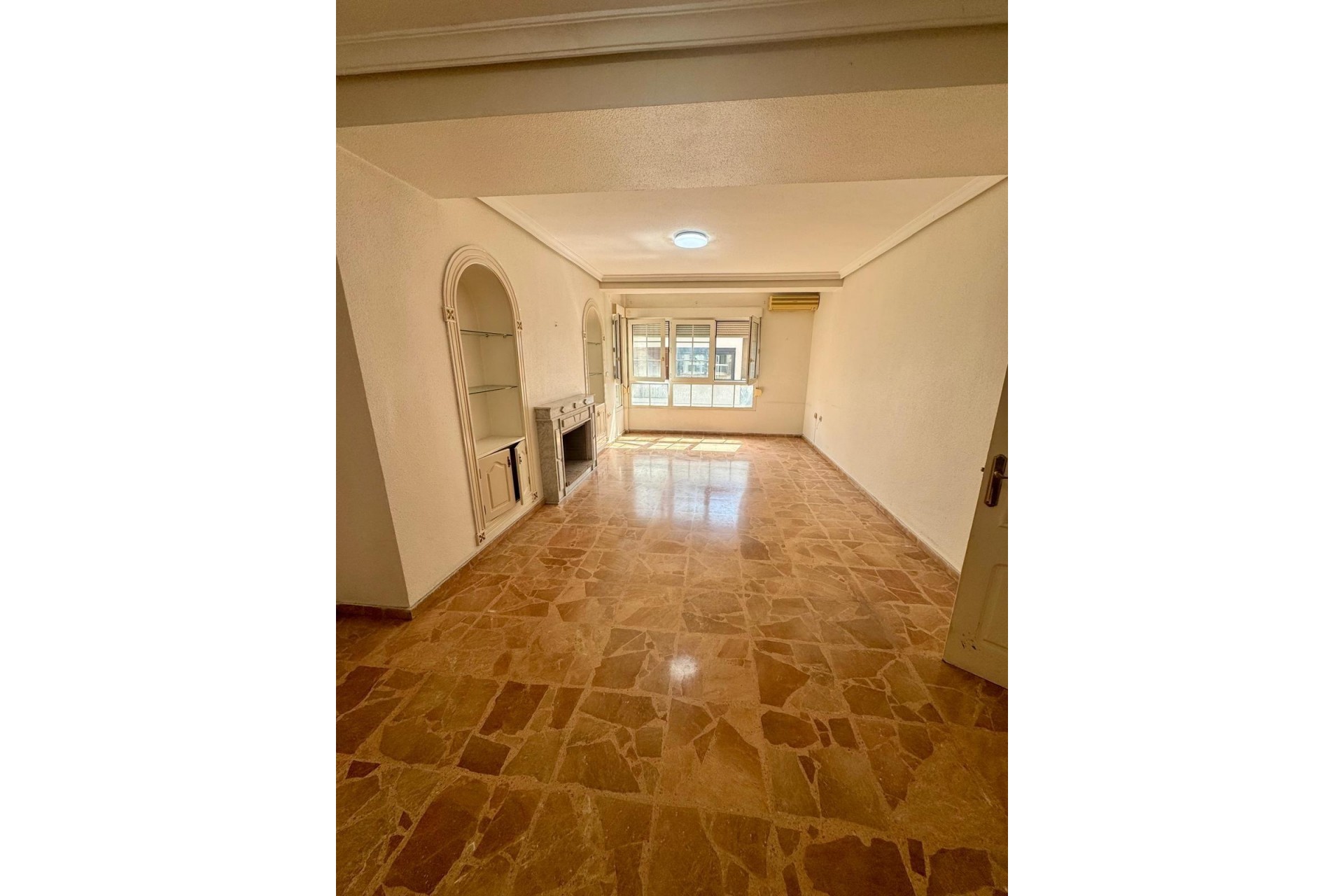 Brukt - Apartment -
Torrevieja - Centro