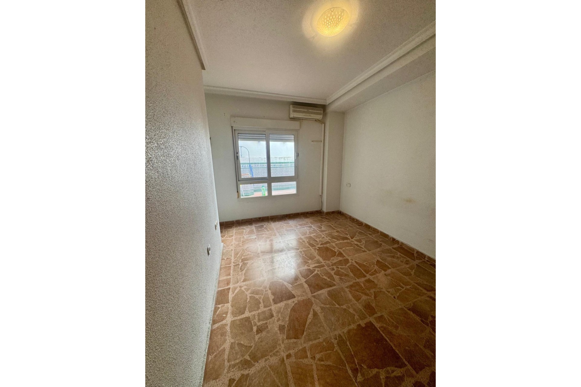 Brukt - Apartment -
Torrevieja - Centro