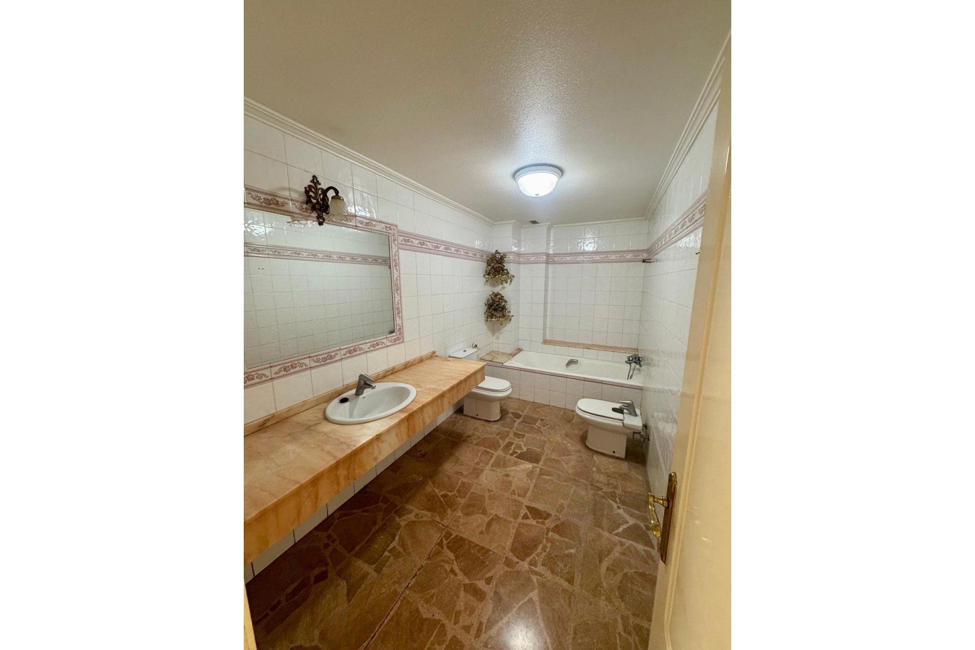 Brukt - Apartment -
Torrevieja - Centro