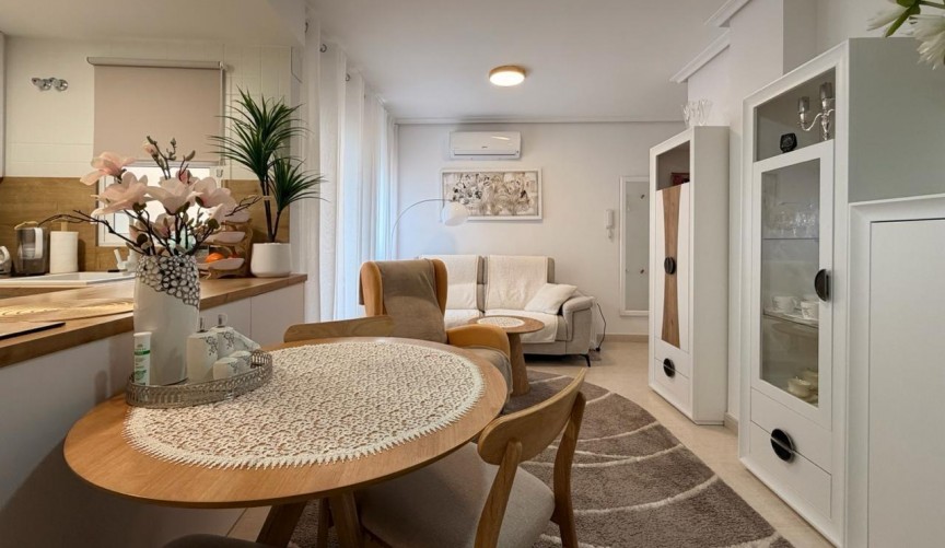 Brukt - Apartment -
Torrevieja - Centro