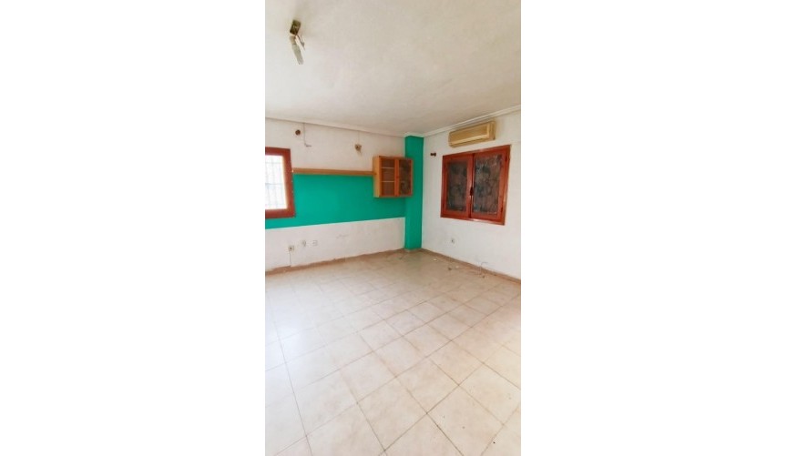 Brukt - Apartment -
Torrevieja - Centro