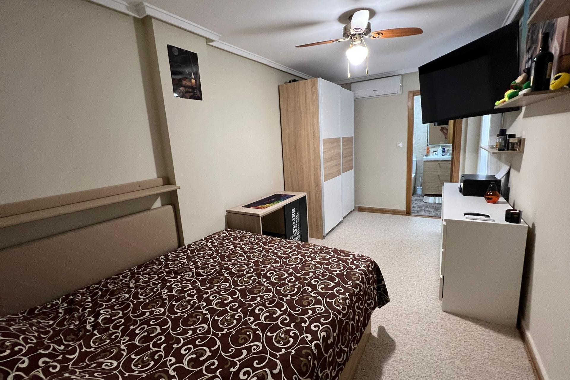 Brukt - Apartment -
Torrevieja - Centro