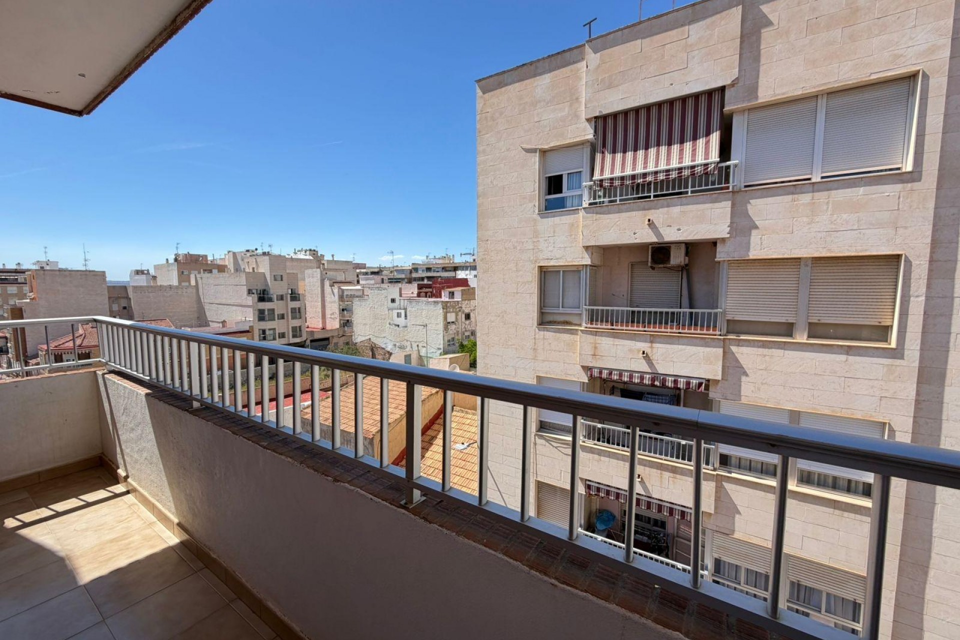 Brukt - Apartment -
Torrevieja - Centro