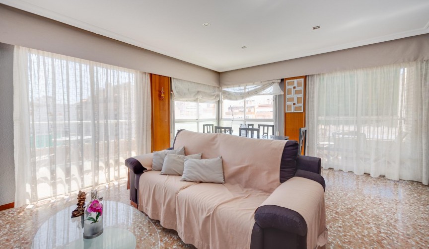 Brukt - Apartment -
Torrevieja - Centro
