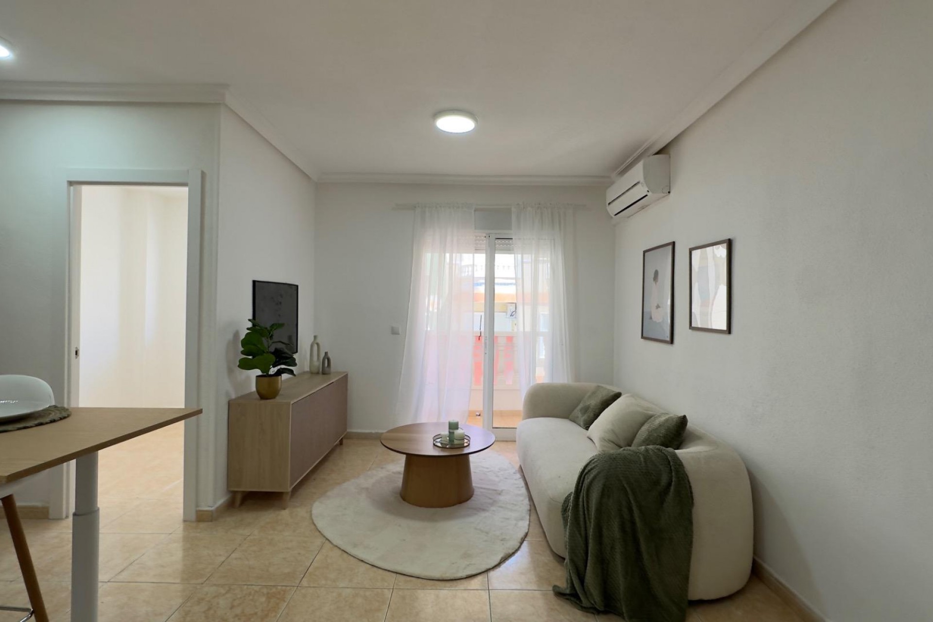 Brukt - Apartment -
Torrevieja - Centro
