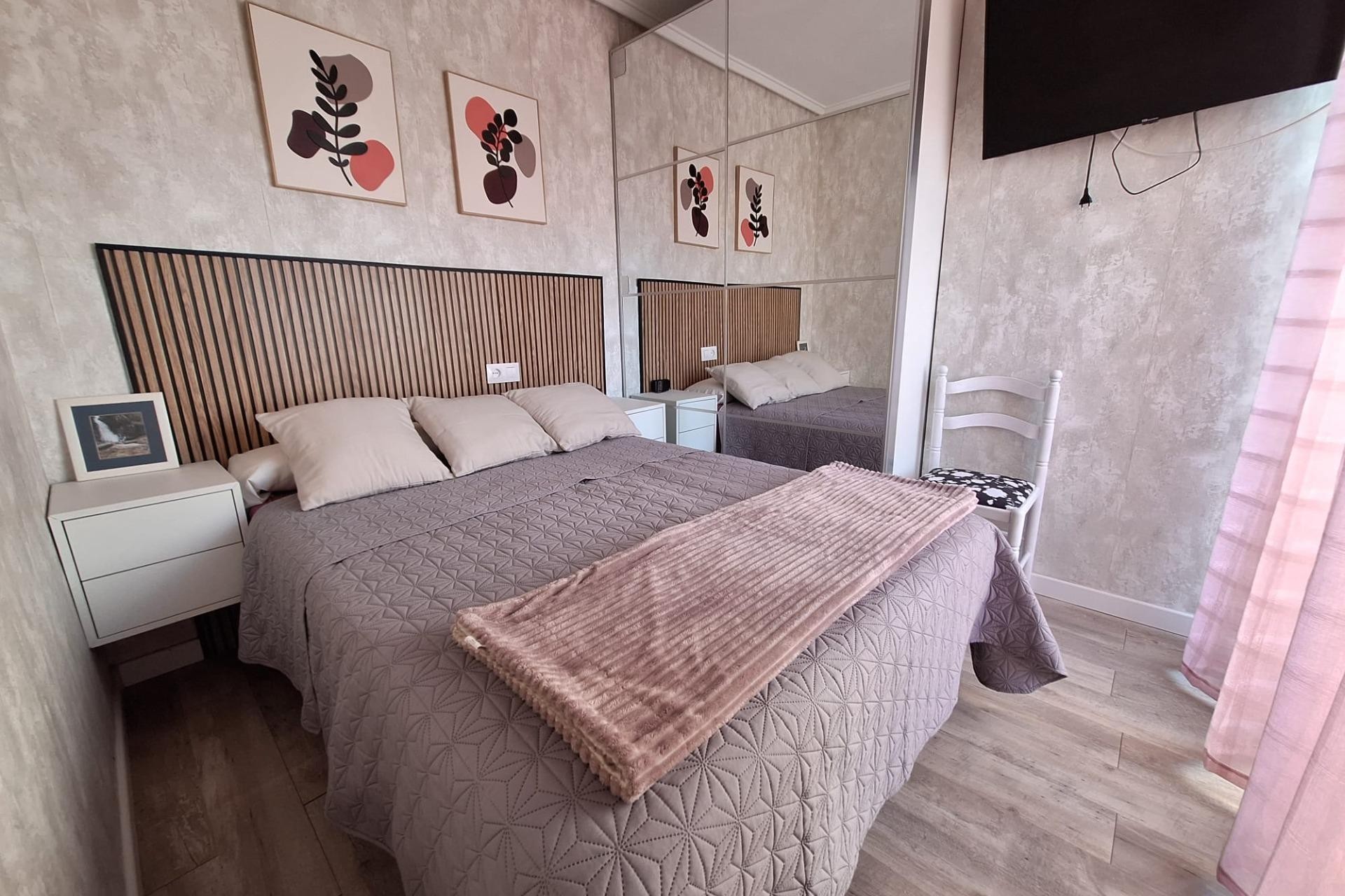 Brukt - Apartment -
Torrevieja - Centro