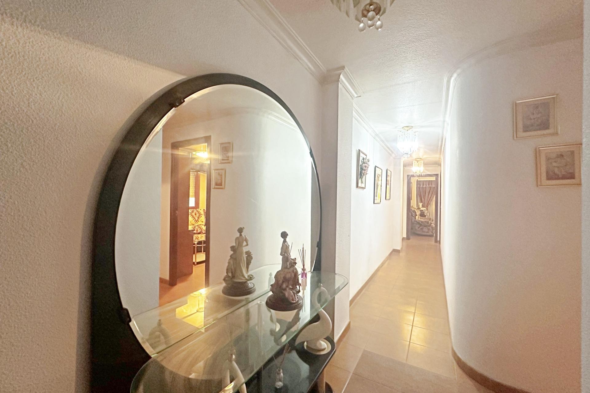 Brukt - Apartment -
Torrevieja - Centro