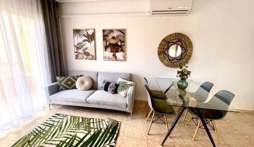 Brukt - Apartment -
Torrevieja - Centro