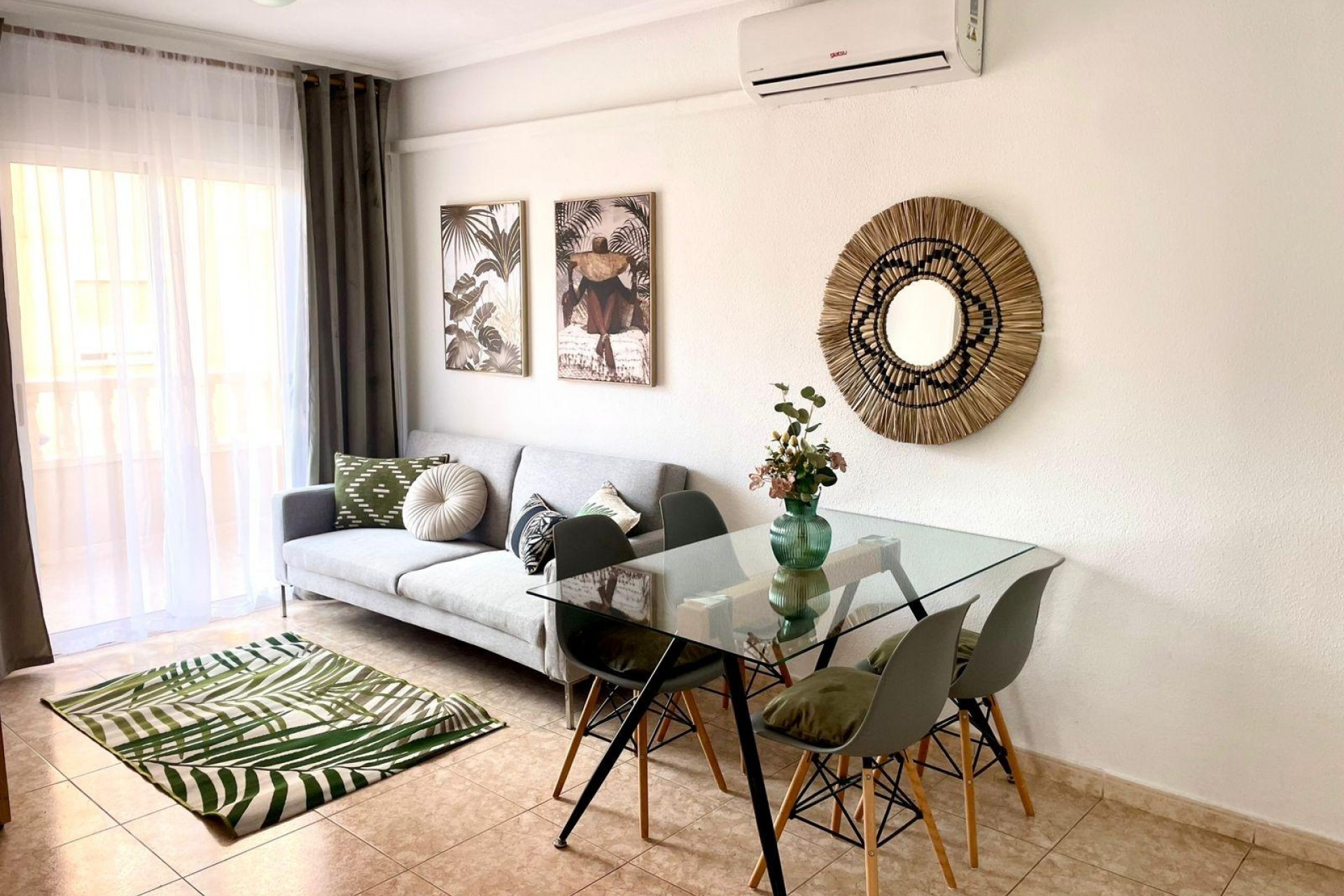 Brukt - Apartment -
Torrevieja - Centro