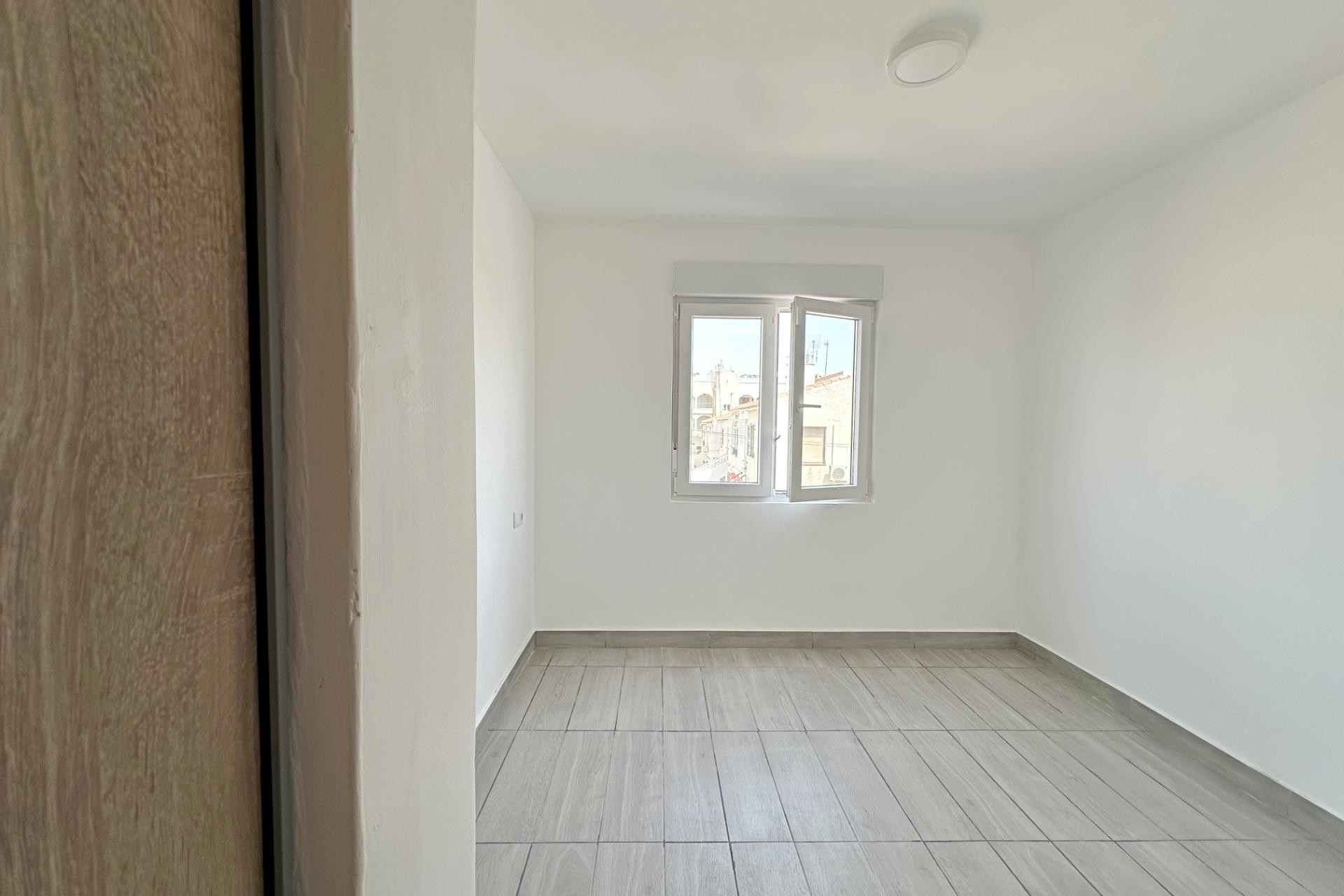 Brukt - Apartment -
Torrevieja - Centro